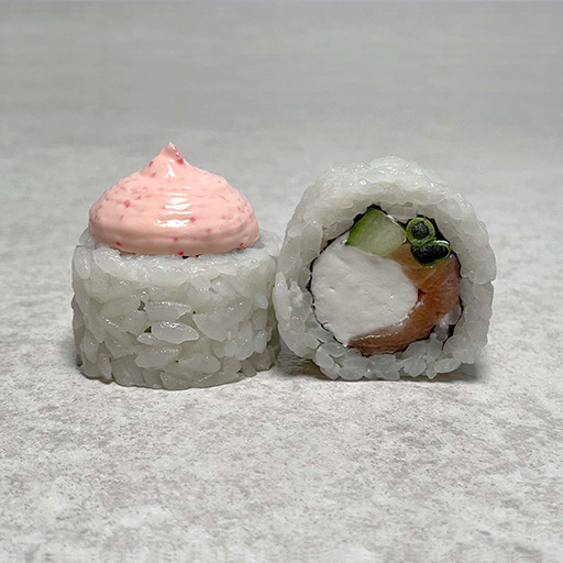 Лав-ролл лосось